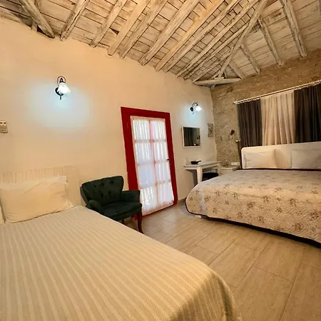 Koesem Πανσιόν 3*